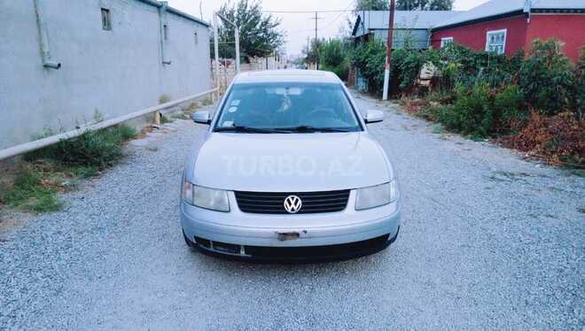 Volkswagen Passat 1999, 299,000 km - 1.8 л - Sumqayıt
