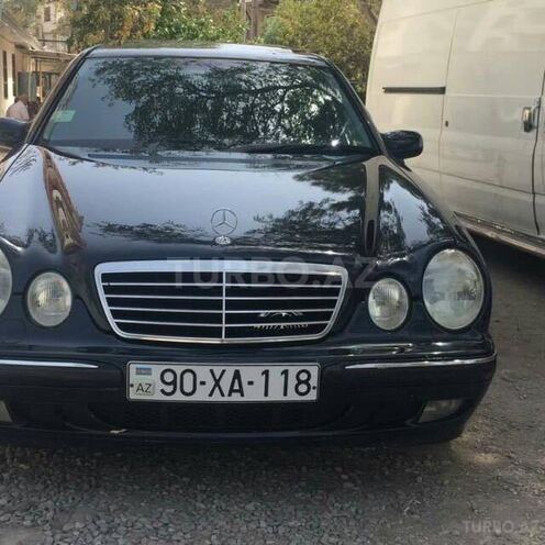 Mercedes E 240 1999, 320,000 km - 2.4 л - Sumqayıt