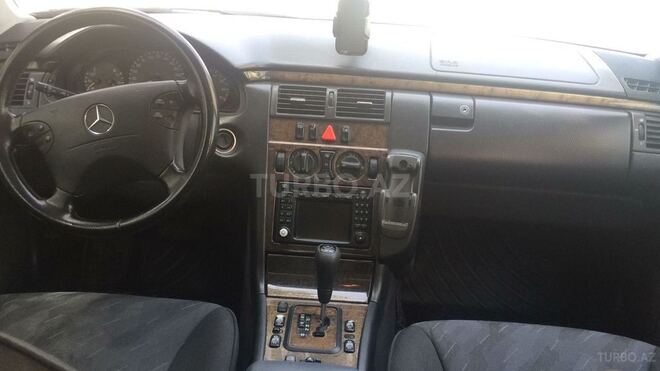 Mercedes E 240 1999, 320,000 km - 2.4 л - Sumqayıt