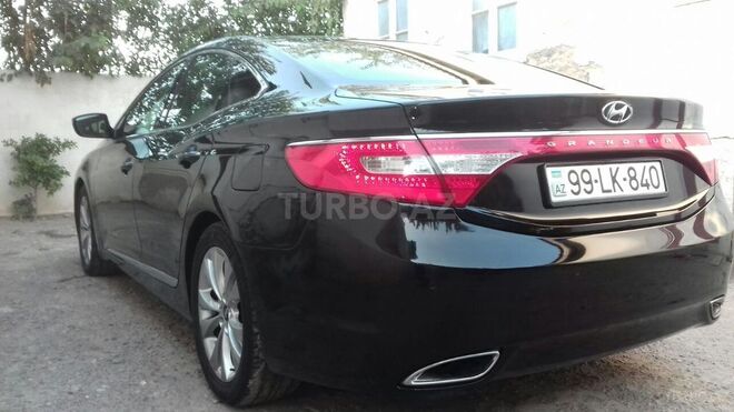 Hyundai Grandeur 2011, 130,000 km - 2.5 l - Salyan