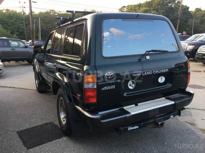 Toyota Land Cruiser 1997, 256,398 km - 4.8 l - Astara