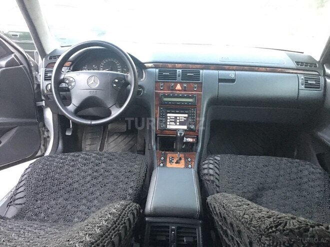 Mercedes E 270 2000, 293,000 km - 2.7 л - Bakı