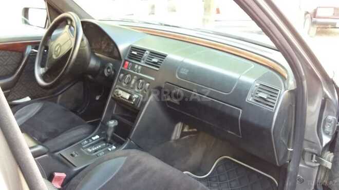 Mercedes C 180 1995, 311,000 km - 0.2 l - Bakı