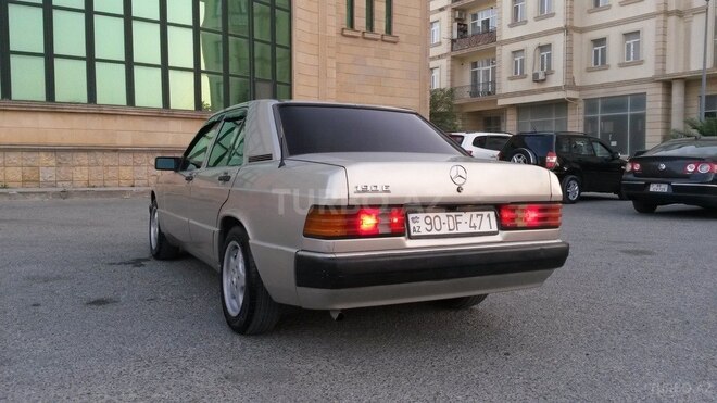 Mercedes 190 1990, 888,000 km - 2.0 л - Bakı