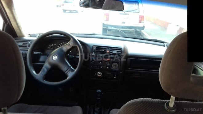 Opel Vectra 1992, 290,000 km - 1.7 l - Bakı