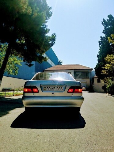 Mercedes E 240 2000, 400,000 km - 2.6 l - Bakı