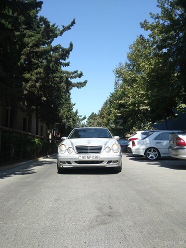 Mercedes E 240 2000, 400,000 km - 2.6 l - Bakı