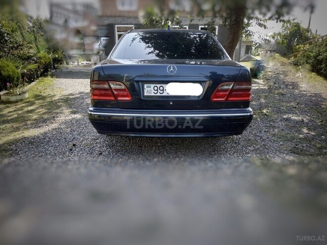 Mercedes E 220 2000, 300,000 km - 2.0 l - Lənkəran