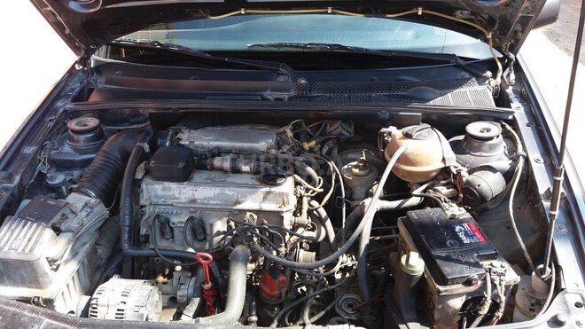 Volkswagen Vento 1993, 200,000 km - 2.0 л - Bakı