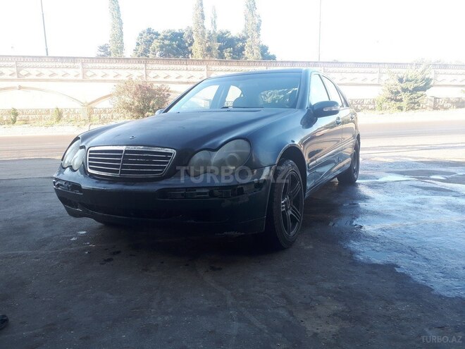 Mercedes C 200 2000, 300,000 km - 2.0 л - Bakı