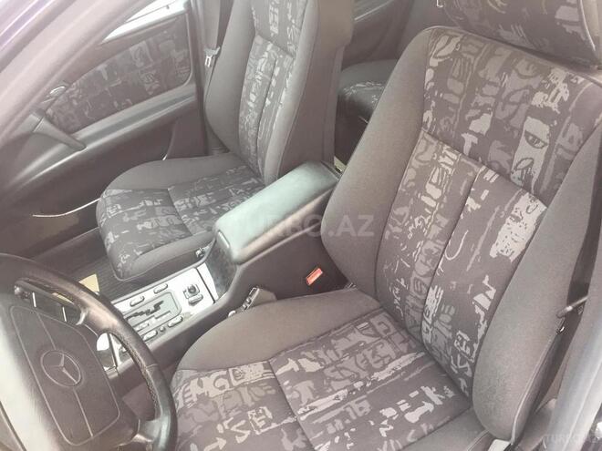 Mercedes E 240 1998, 274,000 km - 2.4 l - Bakı