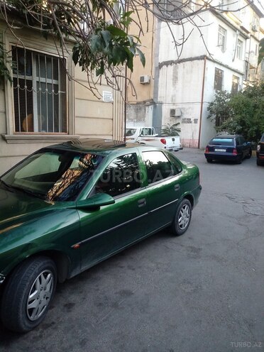 Opel Vectra 1997, 255,550 km - 1.6 l - Bakı