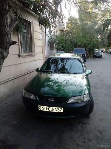 Opel Vectra 1997, 255,550 km - 1.6 l - Bakı