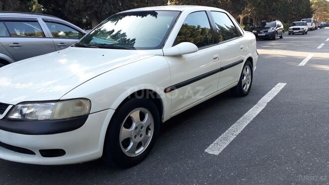 Opel Vectra 1996, 215,603 km - 1.6 l - Sumqayıt
