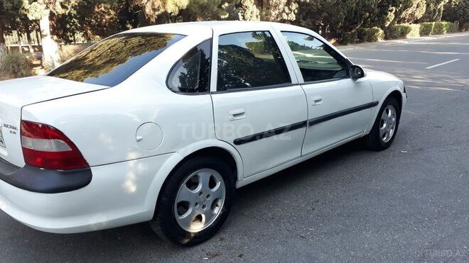 Opel Vectra 1996, 215,603 km - 1.6 l - Sumqayıt