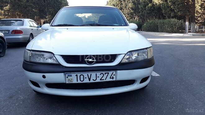 Opel Vectra 1996, 215,603 km - 1.6 l - Sumqayıt