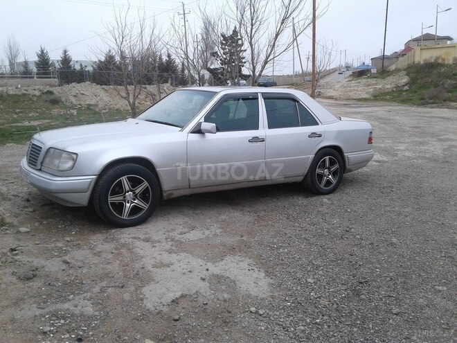 Mercedes E 220 1995, 450,000 km - 2.2 л - Bakı