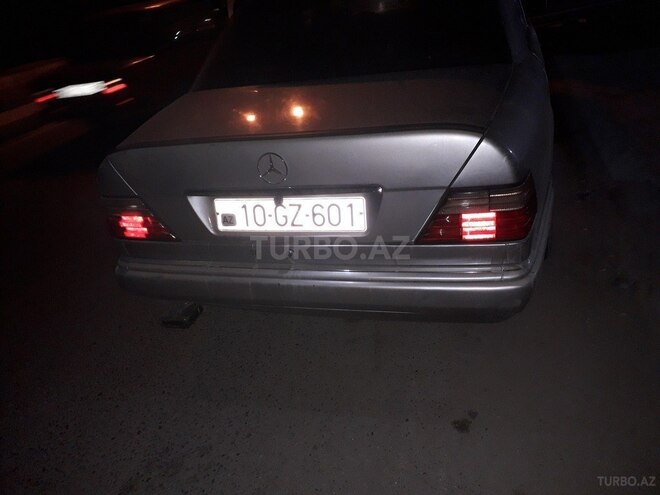 Mercedes E 220 1995, 450,000 km - 2.2 л - Bakı