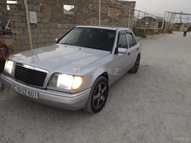 Mercedes E 220 1995, 450,000 km - 2.2 л - Bakı