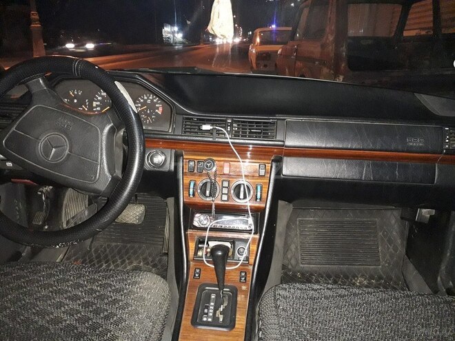 Mercedes E 220 1995, 450,000 km - 2.2 л - Bakı