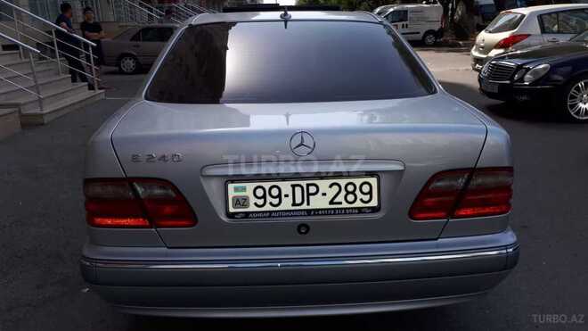 Mercedes E 240 1999, 239,500 km - 2.4 л - Bakı