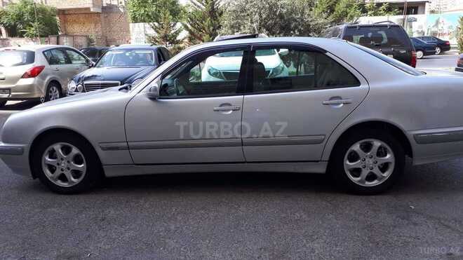 Mercedes E 240 1999, 239,500 km - 2.4 л - Bakı