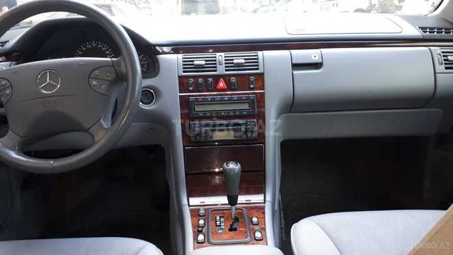 Mercedes E 240 1999, 239,500 km - 2.4 л - Bakı