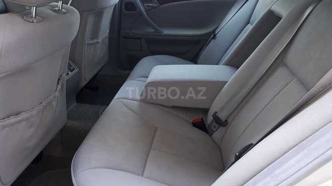 Mercedes E 240 1999, 239,500 km - 2.4 л - Bakı