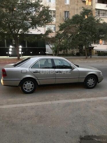 Mercedes C 200 1994, 337,417 km - 2.0 l - Bakı