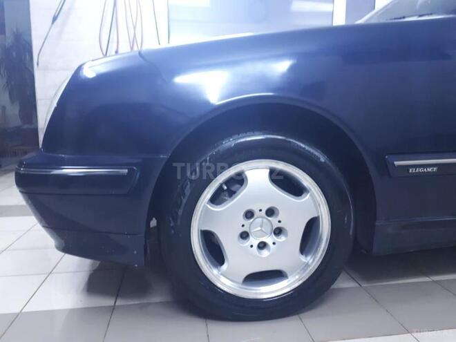 Mercedes E 220 2000, 370,000 km - 2.2 l - Bakı