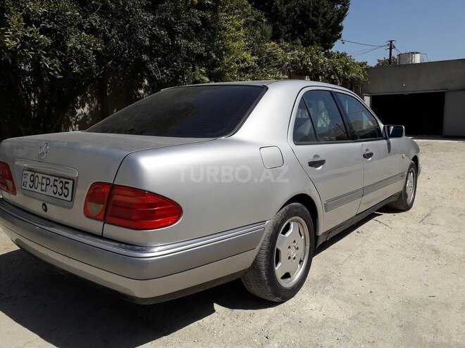Mercedes E 230 1996, 166,326 km - 2.3 l - Bakı