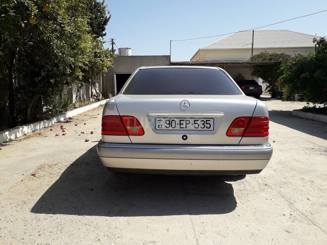 Mercedes E 230 1996, 166,326 km - 2.3 l - Bakı