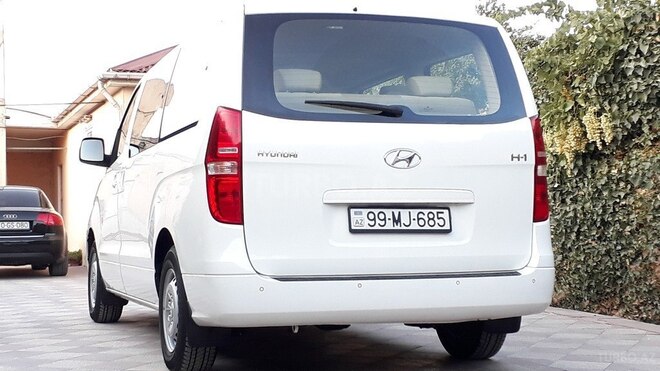 Hyundai H-1 2011, 275,000 km - 2.5 л - Bakı
