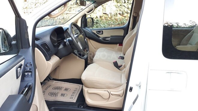 Hyundai H-1 2011, 275,000 km - 2.5 л - Bakı
