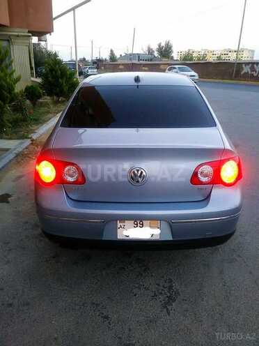 Volkswagen Passat 2005, 179,800 km - 2.0 l - Bakı