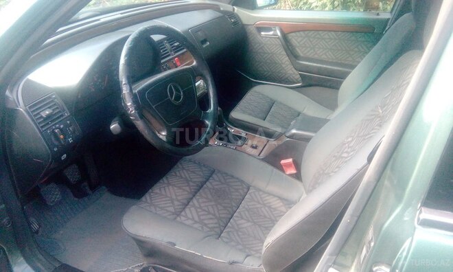 Mercedes C 220 1993, 353,838 km - 2.2 л - Şəki