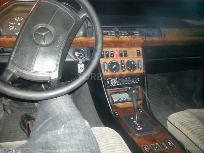 Mercedes E 260 1988, 388,000 km - 2.6 л - Bakı