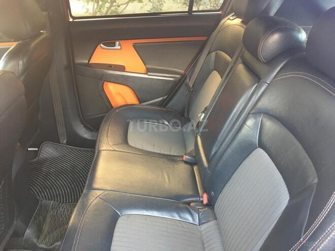 Kia Sportage 2011, 110,000 km - 2.0 l - Bakı