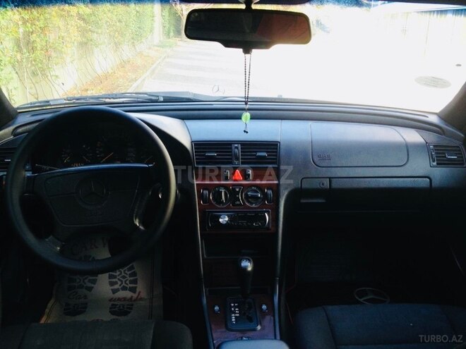 Mercedes C 180 1997, 320,000 km - 1.8 l - Bakı