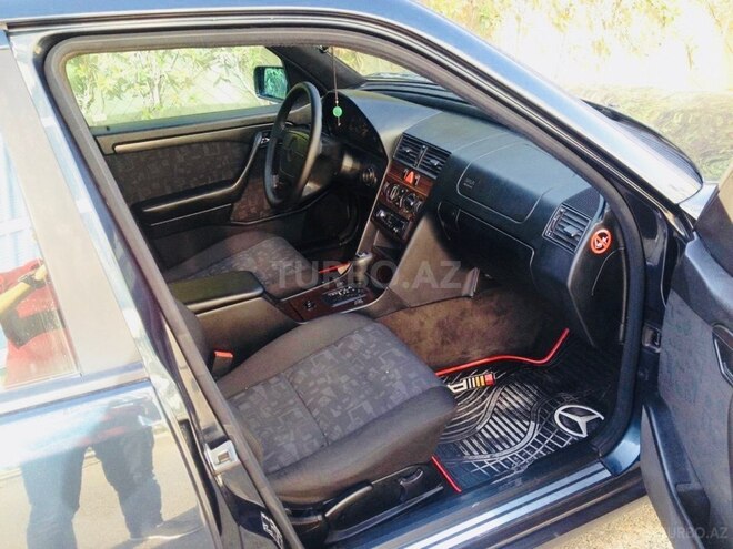 Mercedes C 180 1997, 320,000 km - 1.8 l - Bakı