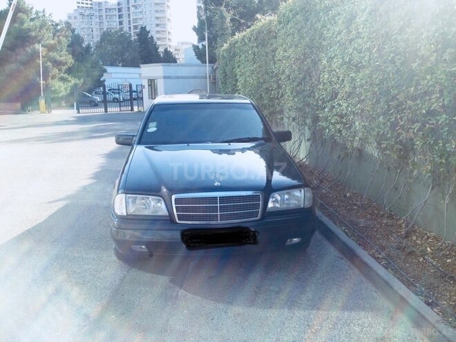 Mercedes C 180 1997, 320,000 km - 1.8 l - Bakı