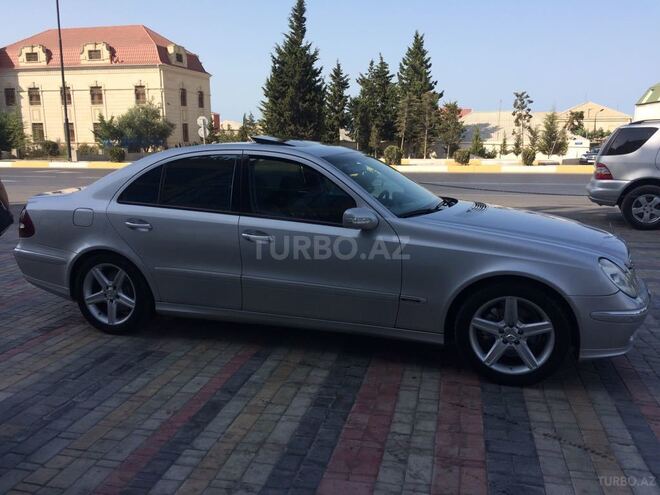 Mercedes E 270 2002, 303,000 km - 2.7 l - Sumqayıt