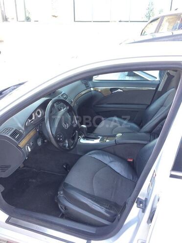 Mercedes E 270 2002, 303,000 km - 2.7 l - Sumqayıt