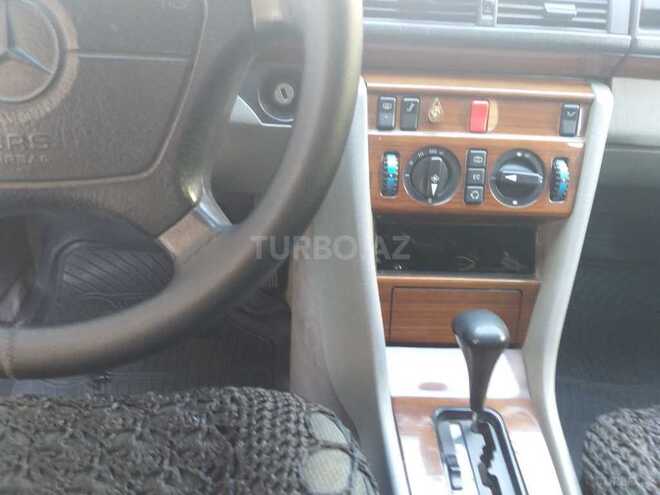 Mercedes E 230 1991, 304,220 km - 7.5 л - Bakı