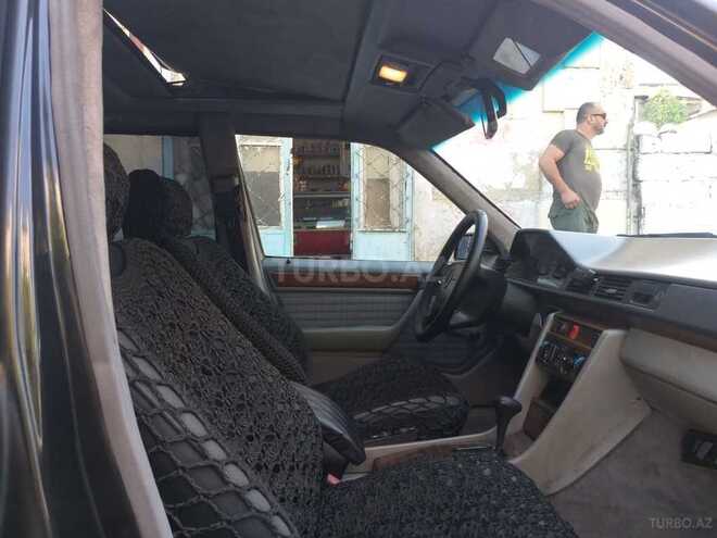 Mercedes E 230 1991, 304,220 km - 7.5 л - Bakı