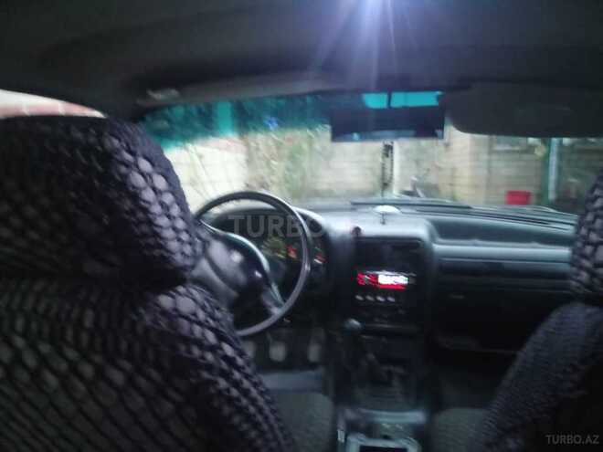 GAZ 3110 2004, 180,000 km - 0.3 l - Balakən