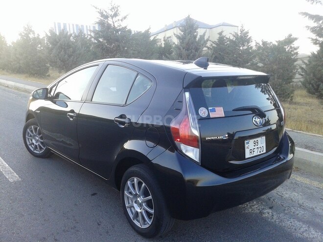 Toyota Prius 2015, 61,000 km - 1.5 l - Bakı