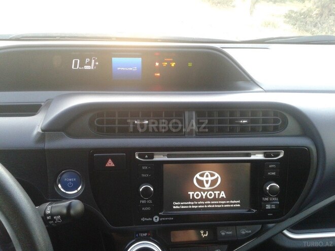 Toyota Prius 2015, 61,000 km - 1.5 l - Bakı