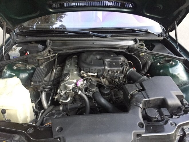 BMW 318 1999, 230,000 km - 1.9 l - Yevlax