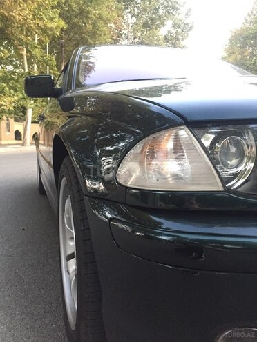 BMW 318 1999, 230,000 km - 1.9 l - Yevlax